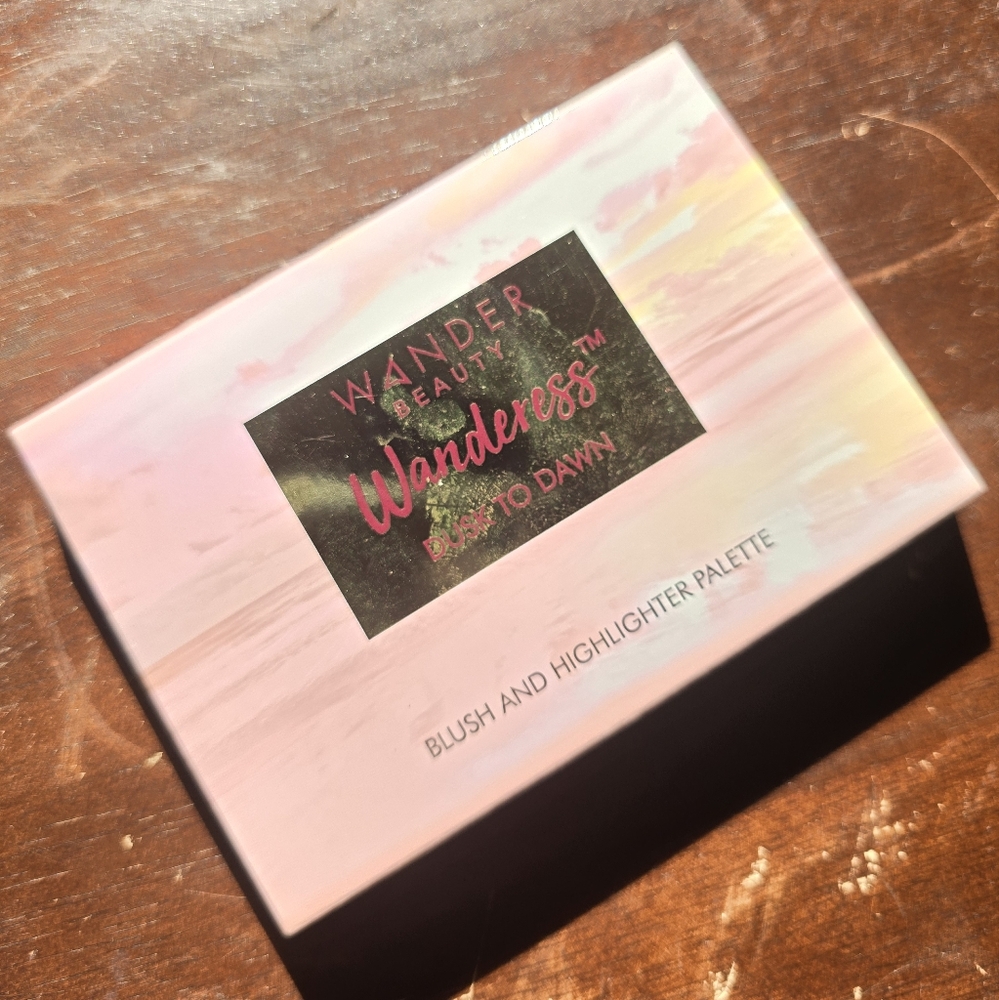 WANDER Beauty Wandress Dusk to Dawn Blush and Highlighter